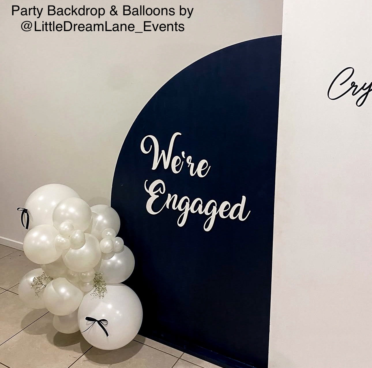 Engagement Party Backdrop - Customisable Wooden 'We're Engaged' Sign for Backdrops, Decor, Photo Booths & Receptions